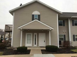 706 Greenwich Dr, Albany, NY 12203