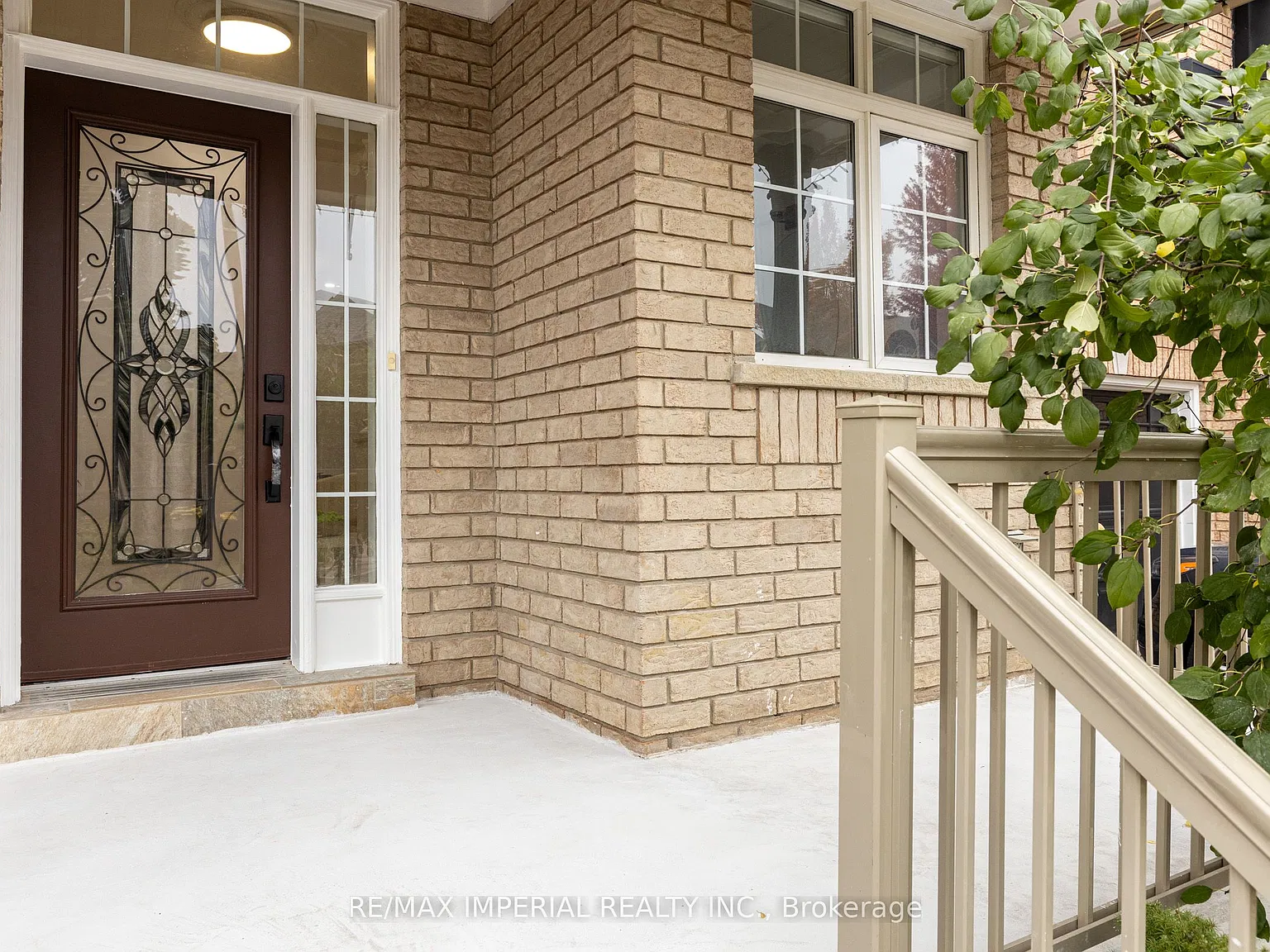 4 bed, $4,100 — Photo 2