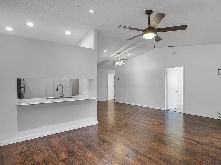 30 Kensington Ln — Photo 10