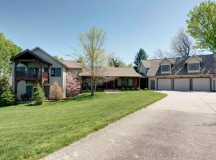 3995 E Apple Hill Ln, Springfield, MO 65802