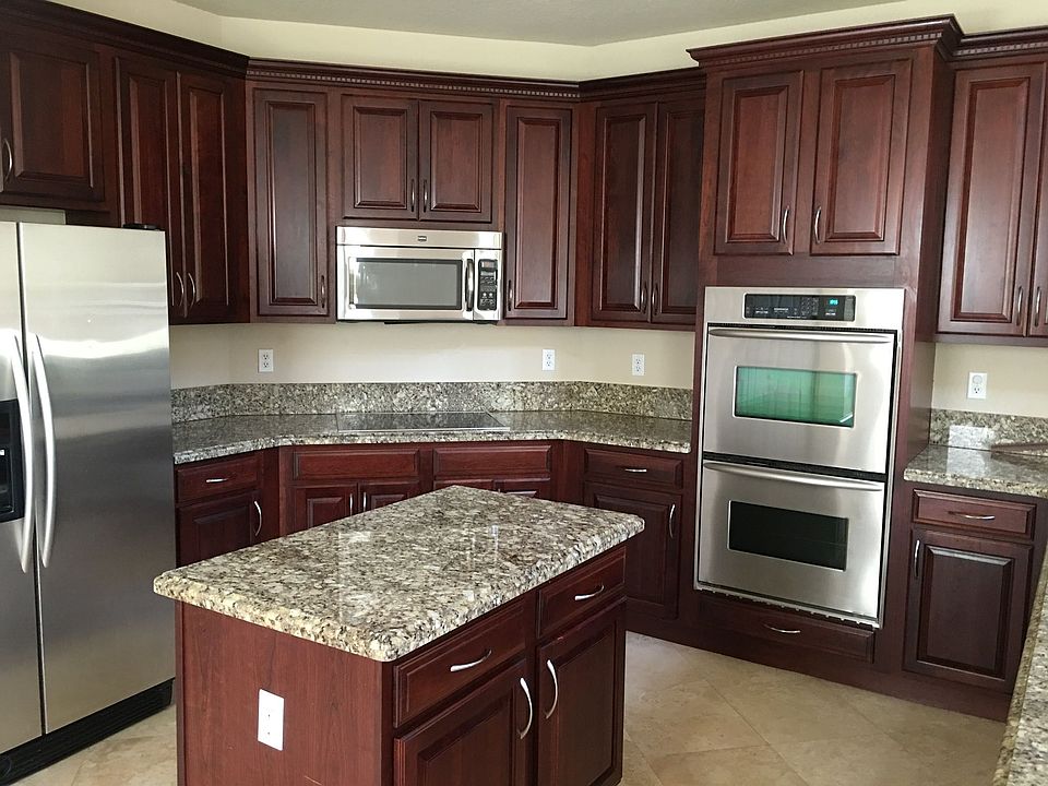 2nd image of 112 Glencullen Cir