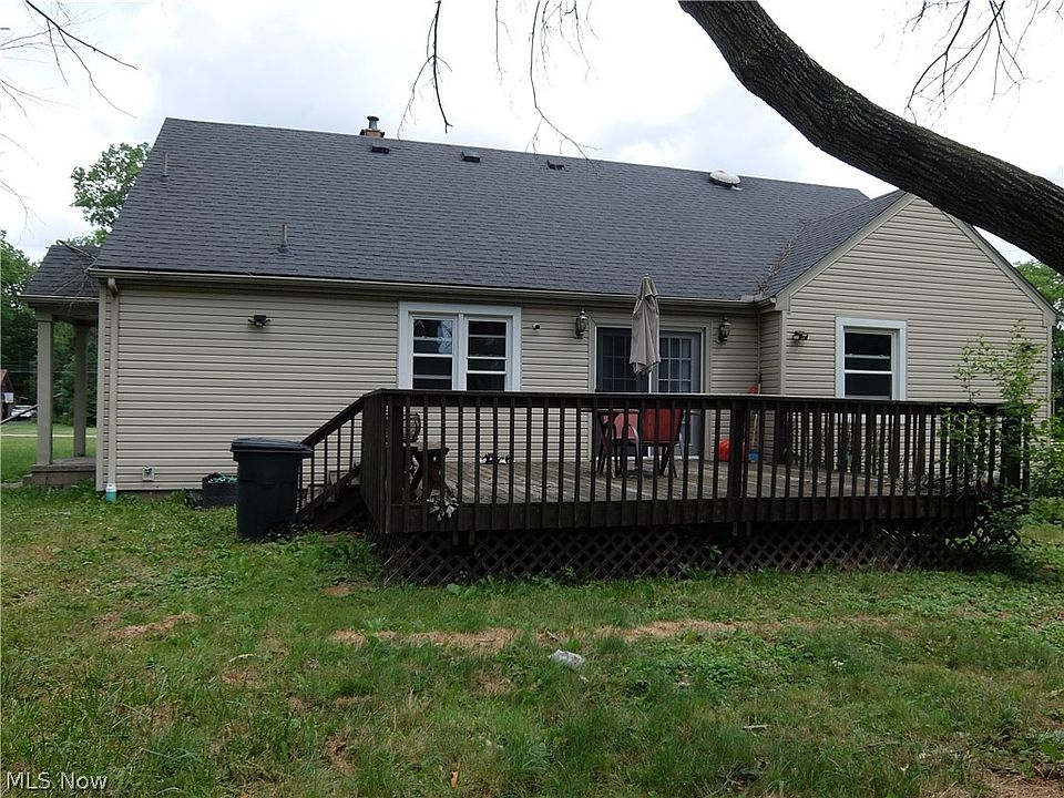 2nd image of 4022 Devon Dr SE