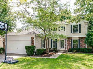 158 N Royal Oak Dr, Vernon Hills, IL 60061