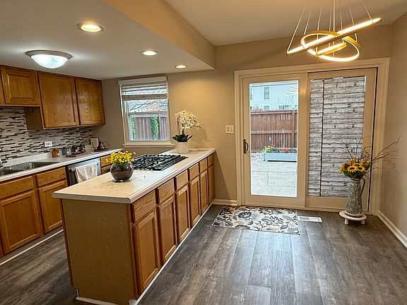 Kitchen: Stylish and functional with high-end appliances