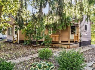 1030 Warren Rd, Newton Falls, OH 44444