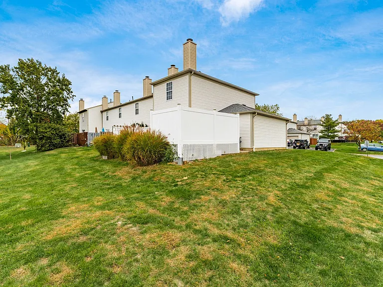 7374 Donovan Dr — Photo 34