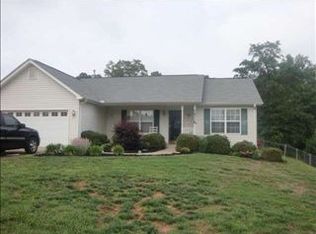 9 Cottonwood Tree Ct, Taylors, SC 29687