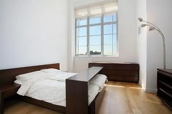 Rented by Corcoran | media 9