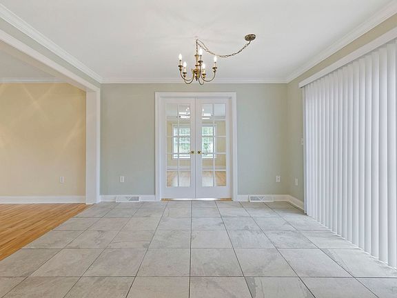 4th image of 4419 Ontario Dr. #Country Lakes