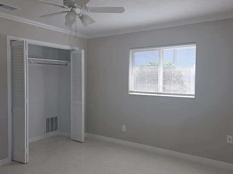 4128 Floramar Ter — Photo 9