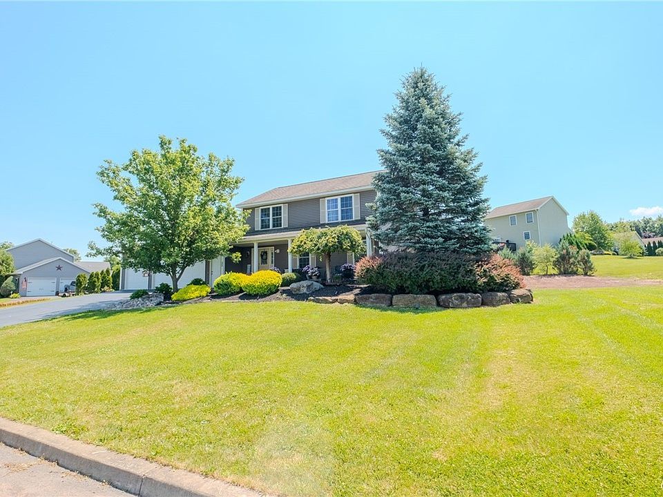 1st image of 132 Willow Meadow Way