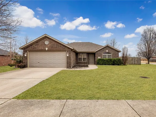 4181 W Mahogany Dr, Fayetteville, AR 72704
