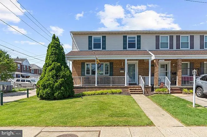 1268 Delbert Ave — Photo 2