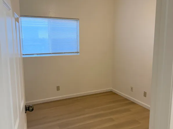 3206 W Fruitvale Ave, Hemet, CA 92545