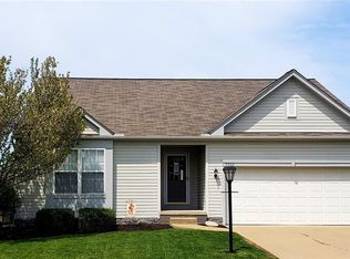 9362 Saybrook Dr, North Ridgeville, OH 44039