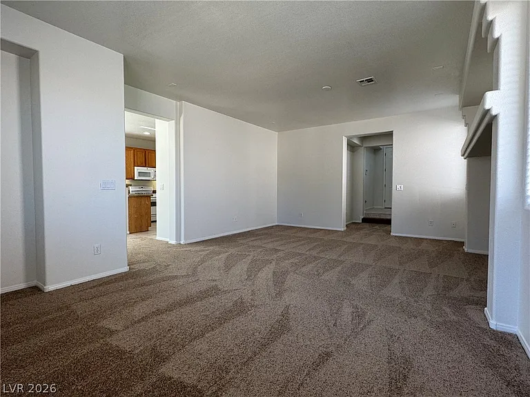 5029 Ivy Creek Ct — Photo 6