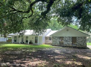 1119 S Beech St, Picayune, MS 39466