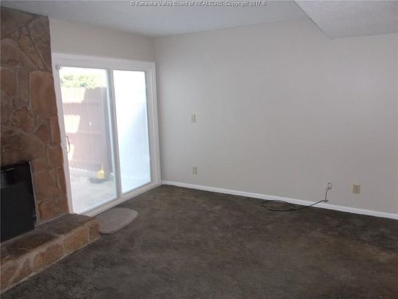 4th image of 706 Fairway Dr
