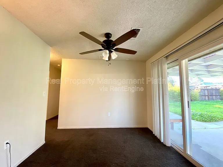 4619 E Indianapolis Ave — Photo 27