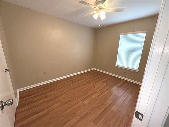5th image of 103 Mallard Dr APT C
