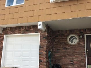 44 Marisa Cir, Staten Island, NY 10309