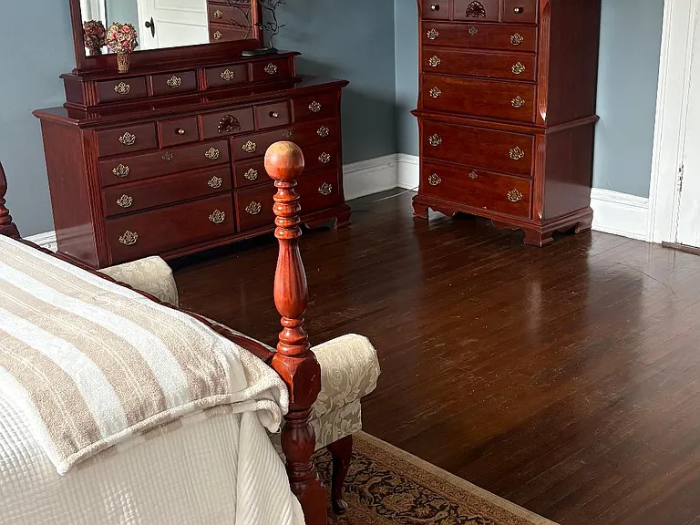 Master bedroom 4