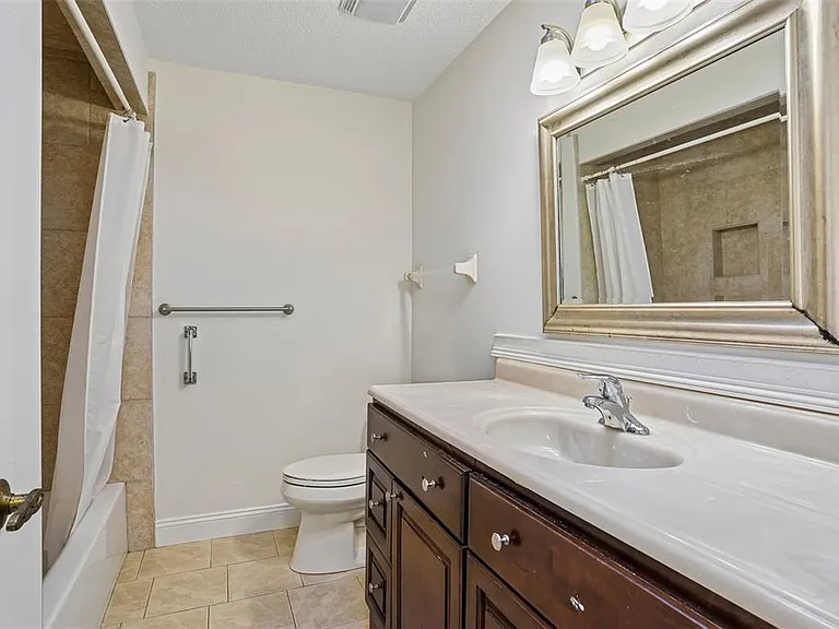 325 Timberline Trl — Photo 32