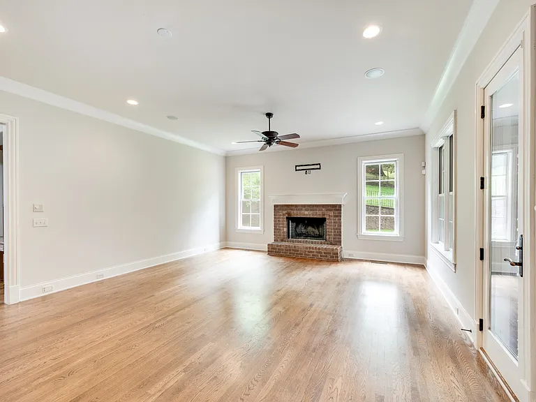 7 Crooked Stick Ln — Photo 8