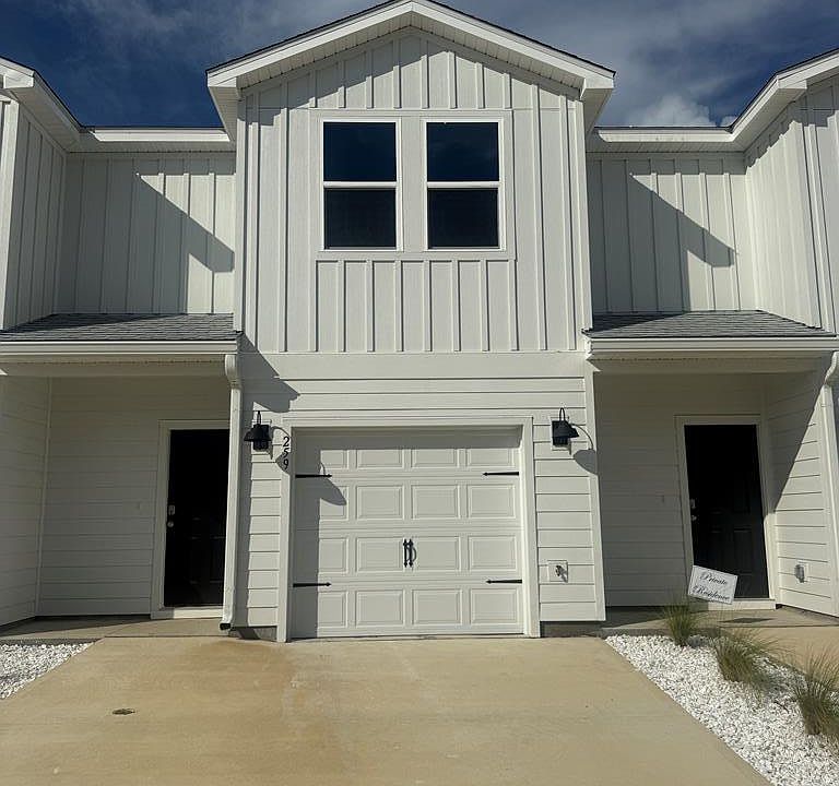 1st image of 259 Salt Creek Ln