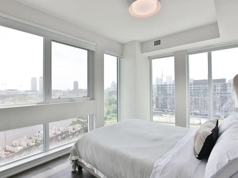 25 Nicholas Ave — Photo 49