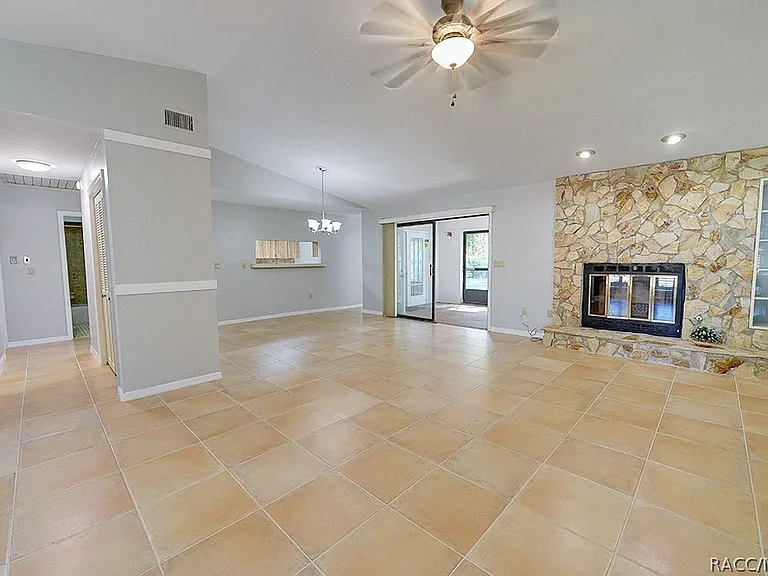 8844 E Rosemont St — Photo 7