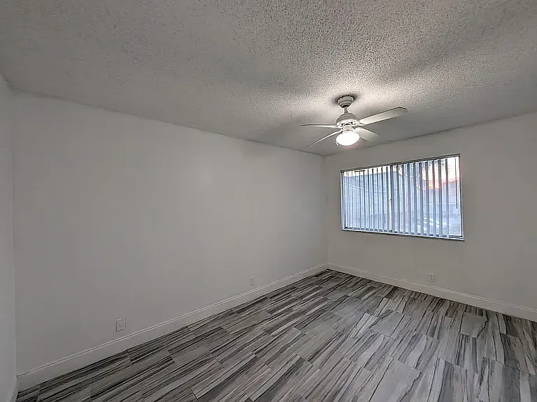 2142 NW 57th Ave #14-A — Photo 13
