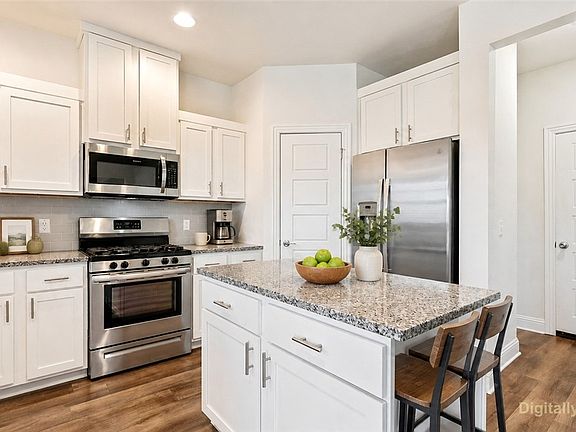 4th image of 5805 SW Gentle Winds Ave
