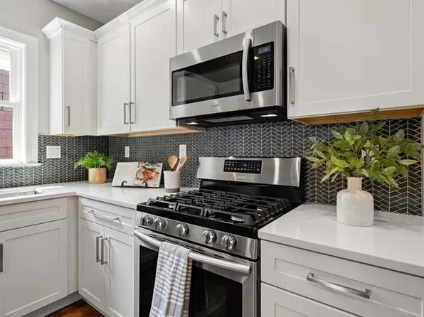17 Van Winkle St, Boston, MA