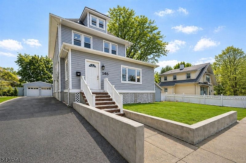 1st image of 146 Poplar St