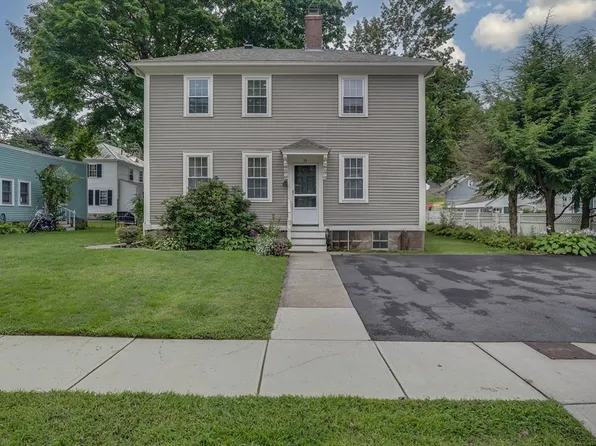 39-41 Balmoral St, Andover, MA 01810