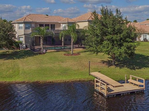 3rd image of 10539 Martinique Isle Dr