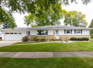 2515 S Greenview St, Appleton, WI 54915