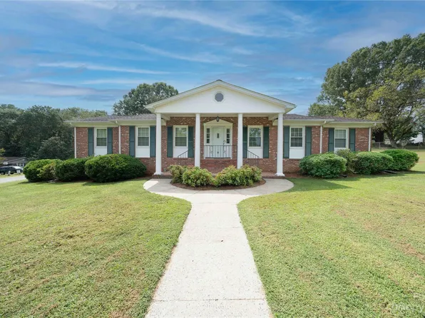 905 Sarratt Dr, Shelby, NC 28152