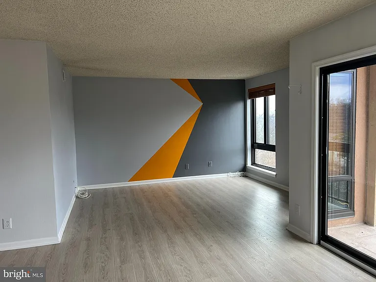 807 N Howard St #414 — Photo 15