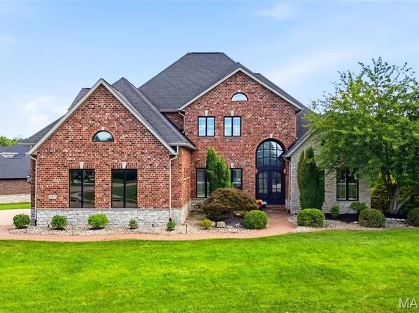 8424 Rock Ridge Ct, Edwardsville, IL 62025