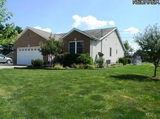 2982 Swallen Ave NE, Louisville, OH 44641