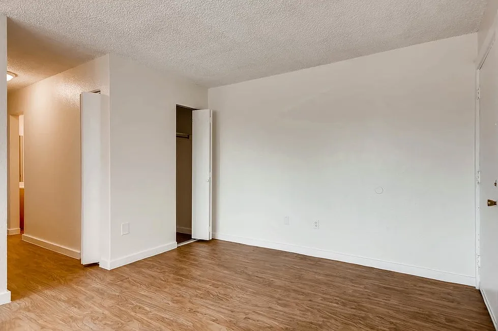 1 bed, 600 sqft, $995 — Photo 2