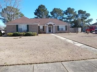 27960 Autumn Woods Cir, Loxley, AL 36551