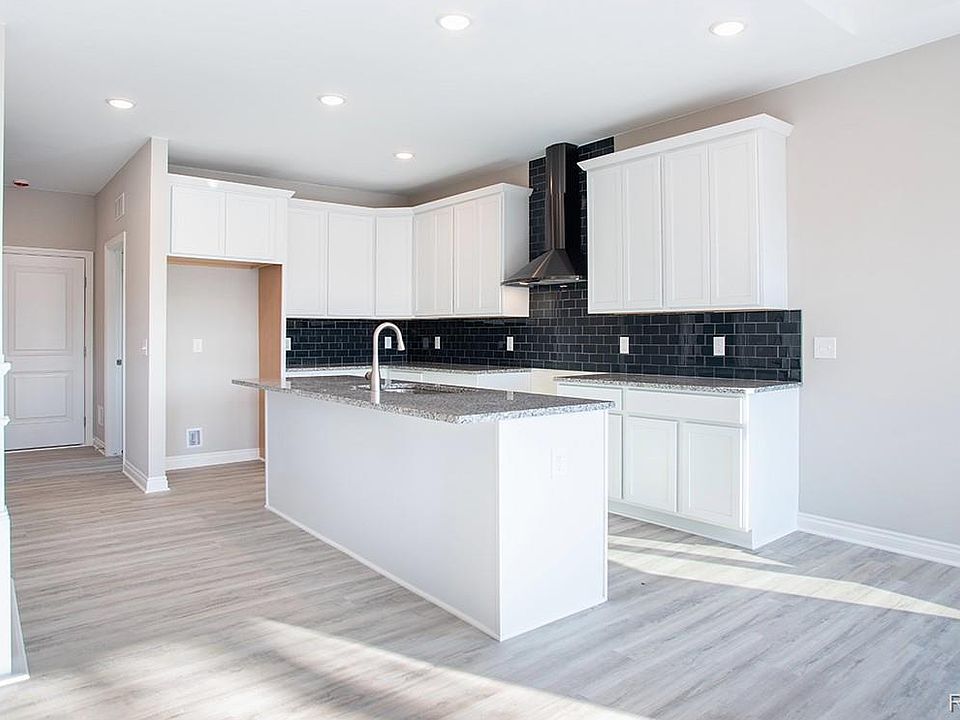 897 Preserve Ln, photo 11