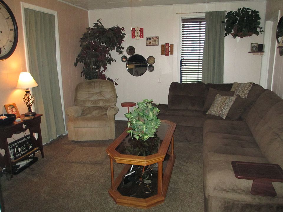 2nd image of 704 3rd St