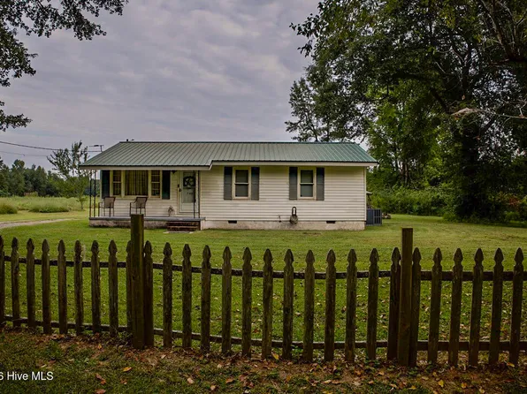 799 Cain Road, Saint Pauls, NC 28384