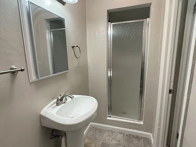 Greenside Manor — Photo 172