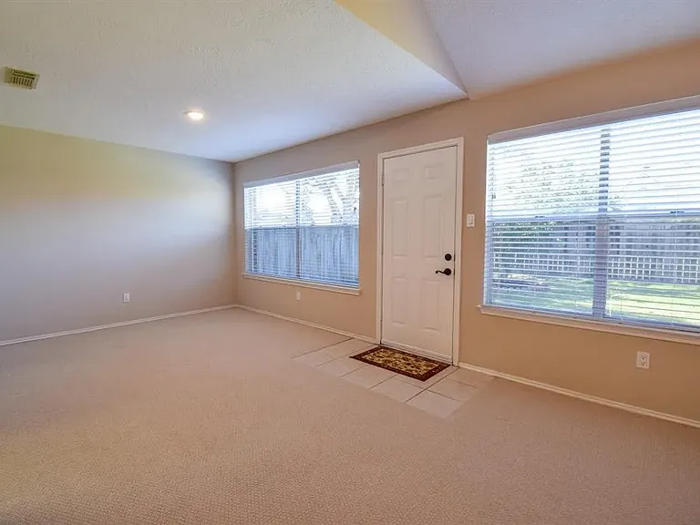 1326 Grand Falls Dr — Photo 8