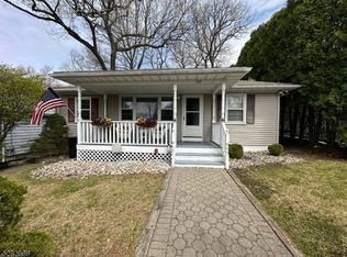 519 Dinah Rd, Landing, NJ 07850
